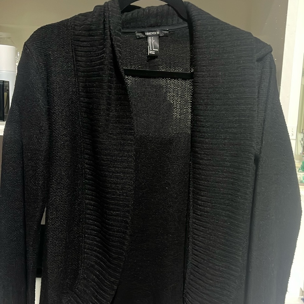 Cute little sweater perfect for fall/ winter